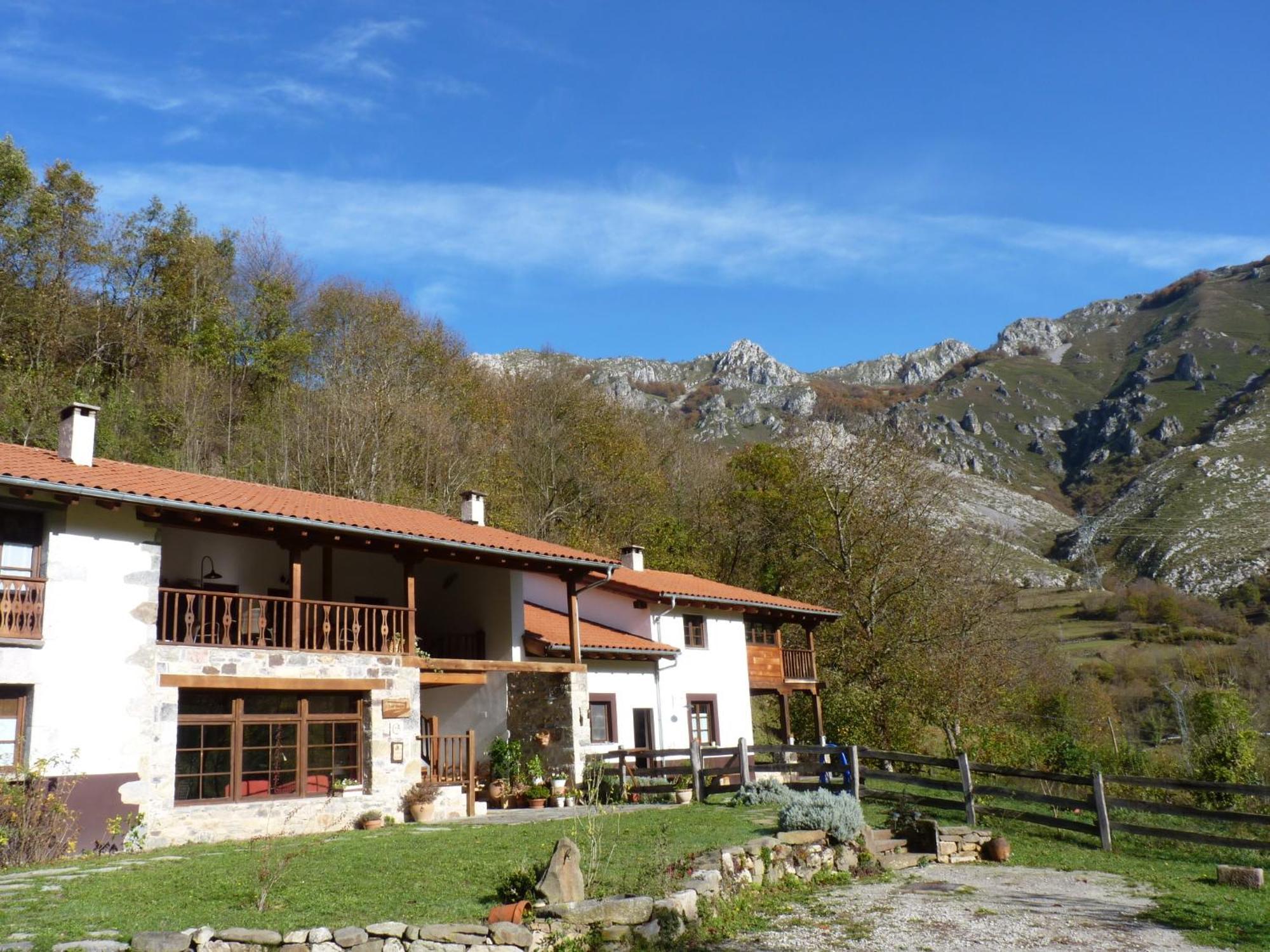 Casa Rural Los Riegos Caso ภายนอก รูปภาพ